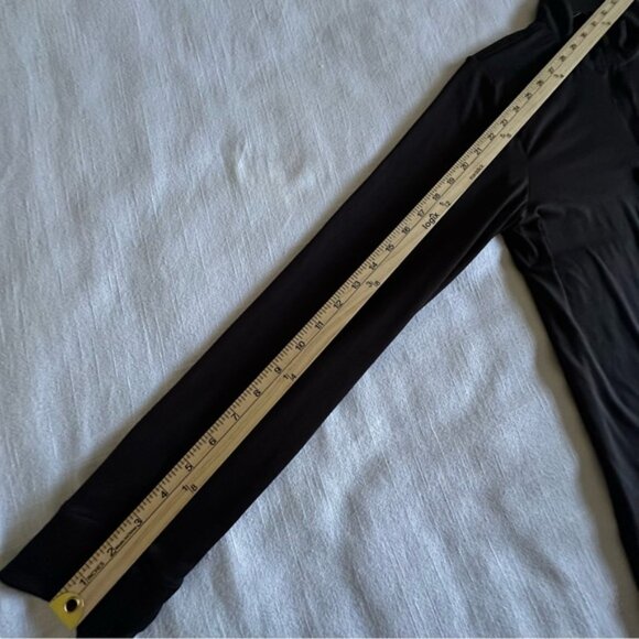 Old Navy Active Pullover Womens XS Black Cloudmotion Go-Dry Cool 1/4 Zip Stretch - Picture 7 of 10